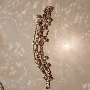 Vintage pearl and gold dangle bracelet